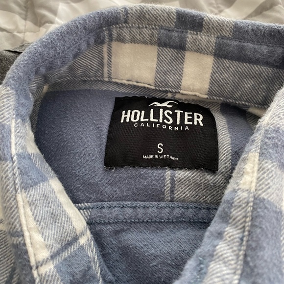 Hollister flannel - Picture 2 of 4